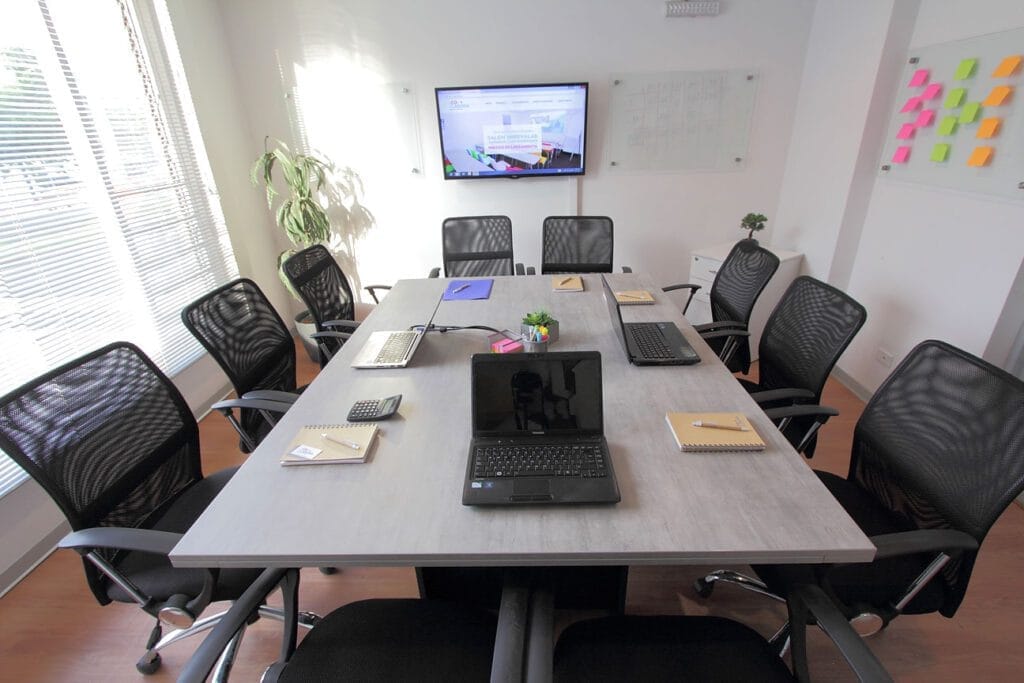 Mesas para salas de reuniones